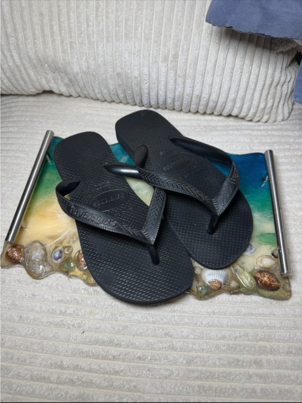 Havaianas Black Flip Flops - Classic Rubber Thong Sandals